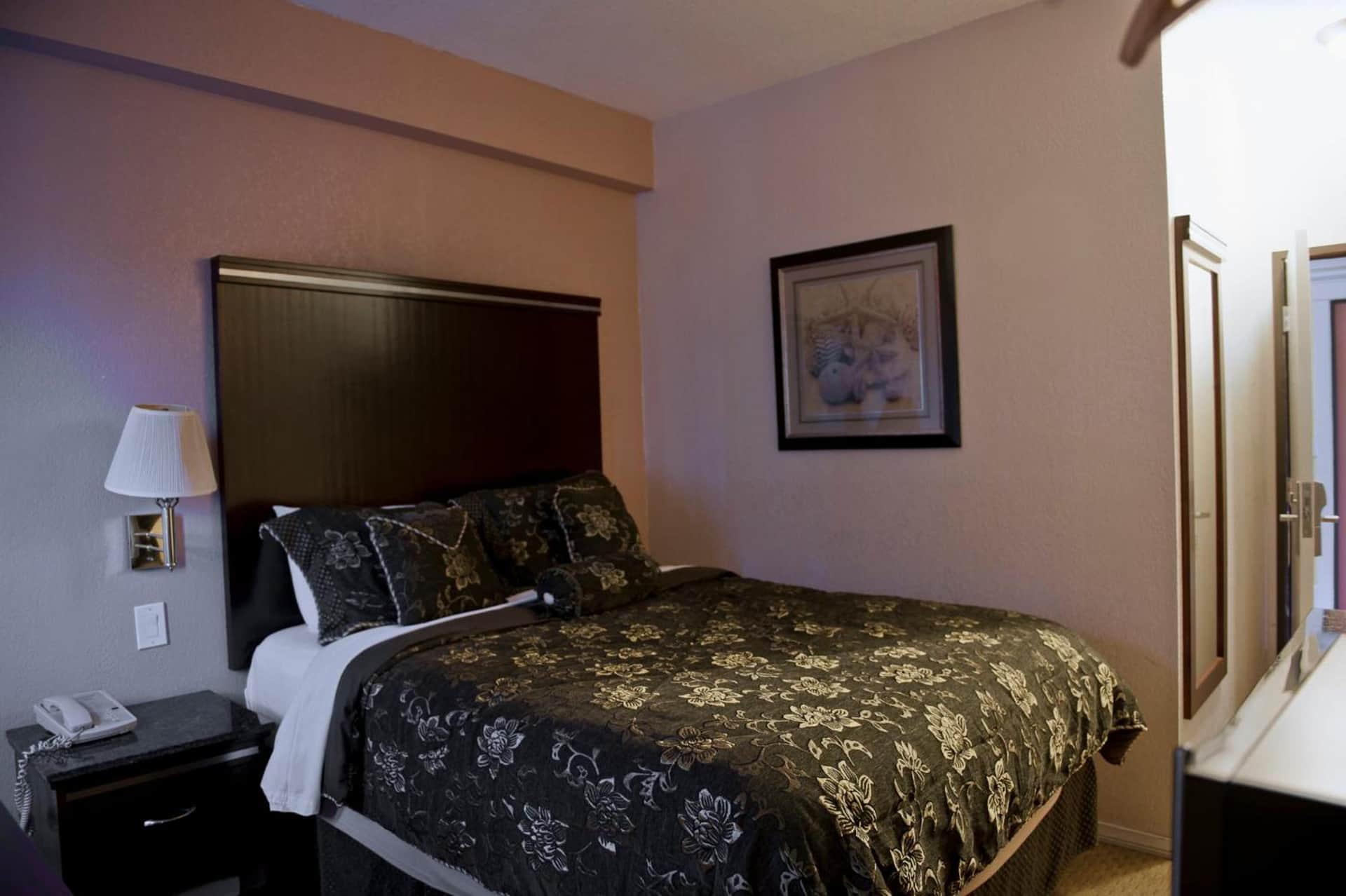 Harborview Inn & Suites San Diego Harbor