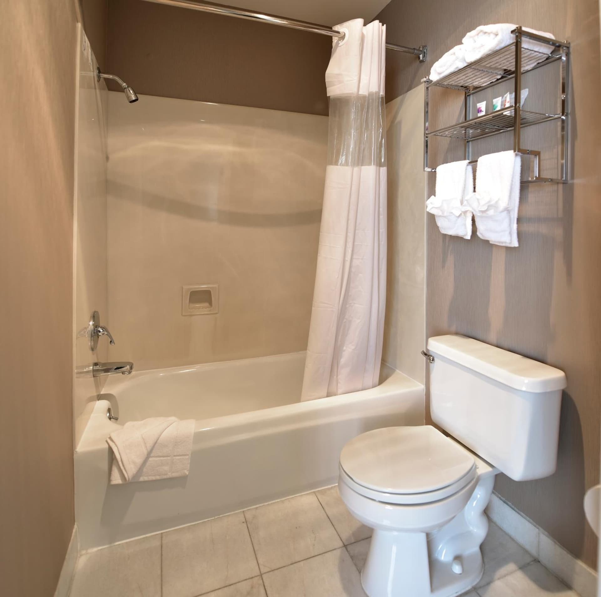 City Center Inn & Suites