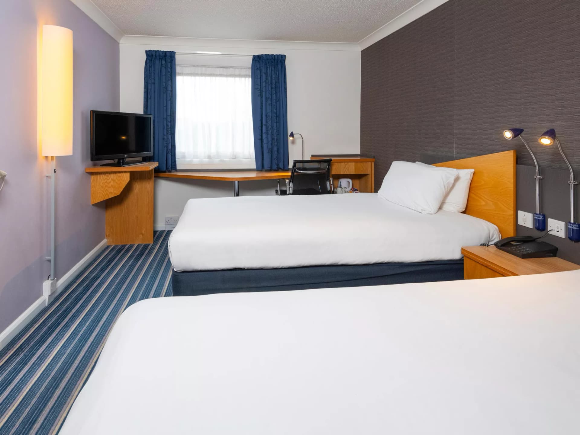 Holiday Inn Express - Northampton - South by IHG