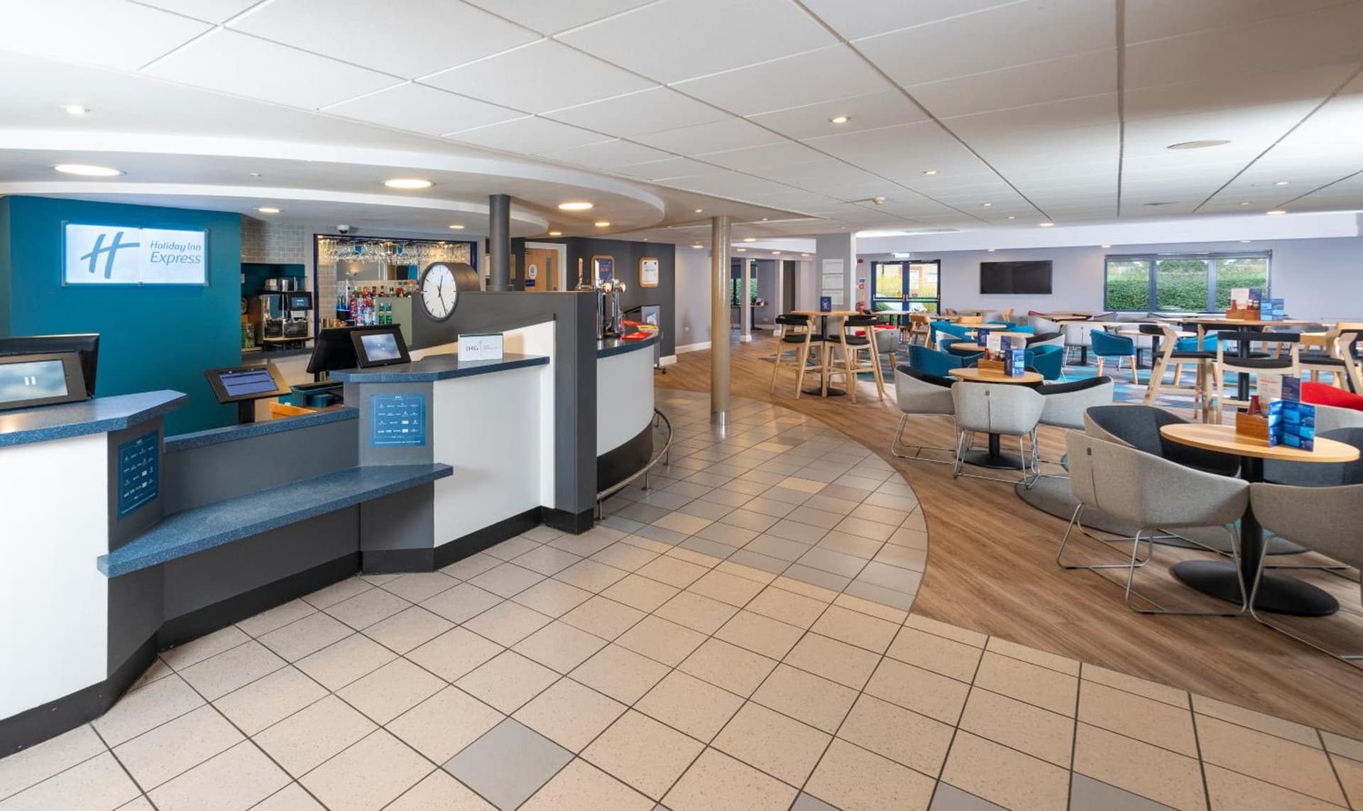 Holiday Inn Express - Stafford
