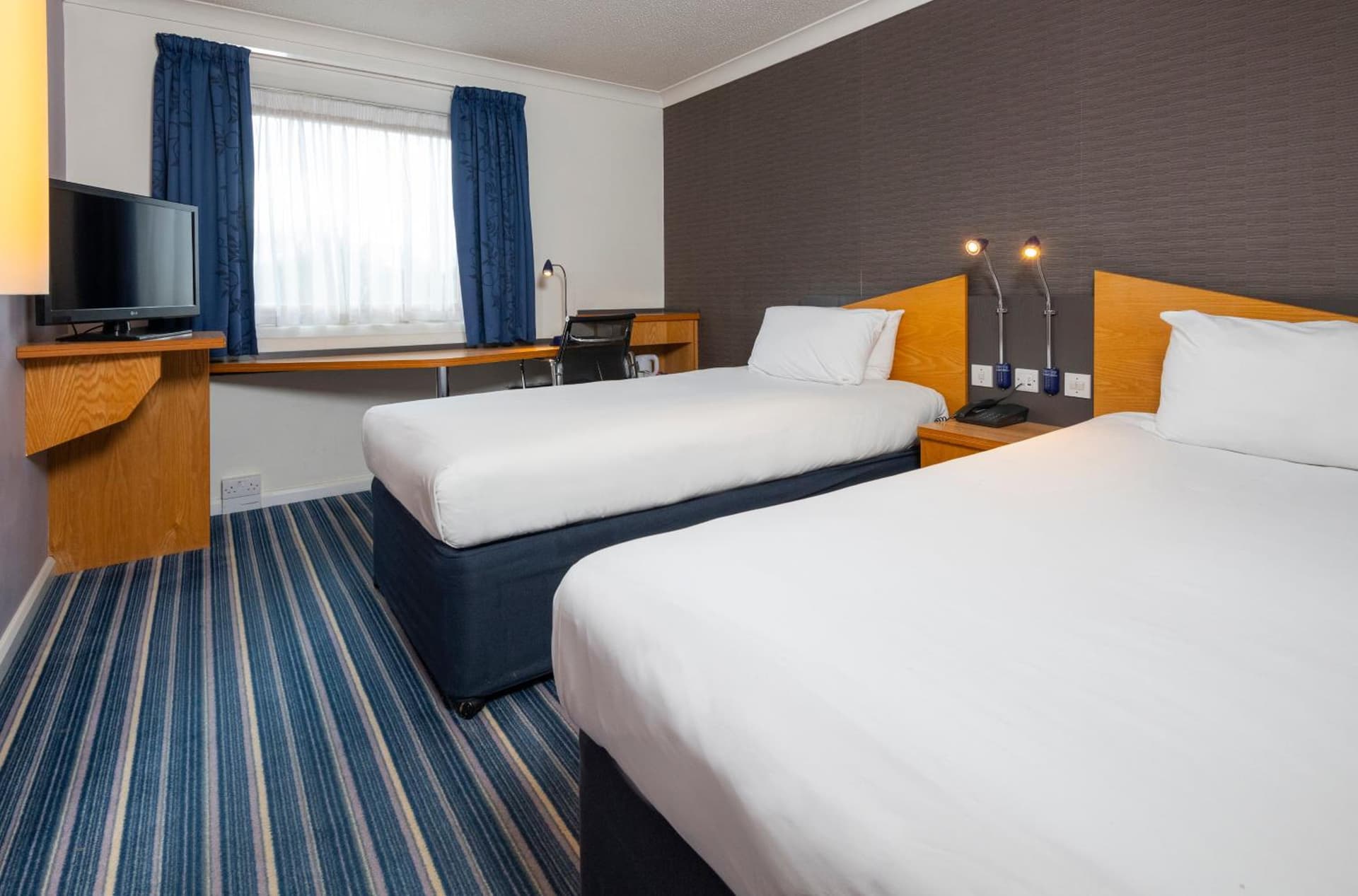Holiday Inn Express - Stafford