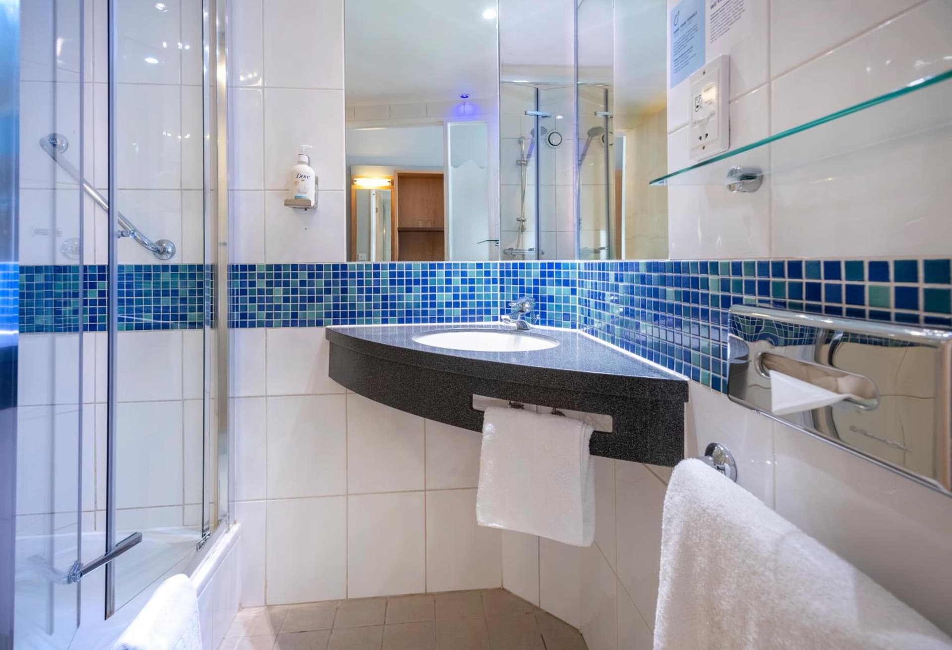 Holiday Inn Express - Stevenage