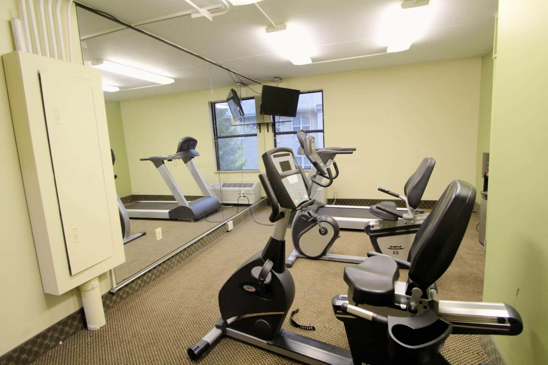 Baymont Inn & Suites by Wyndham Lafayette / Purdue Area
