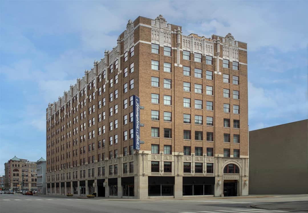 Hampton Inn Indianapolis Downtown Across from Circle Center