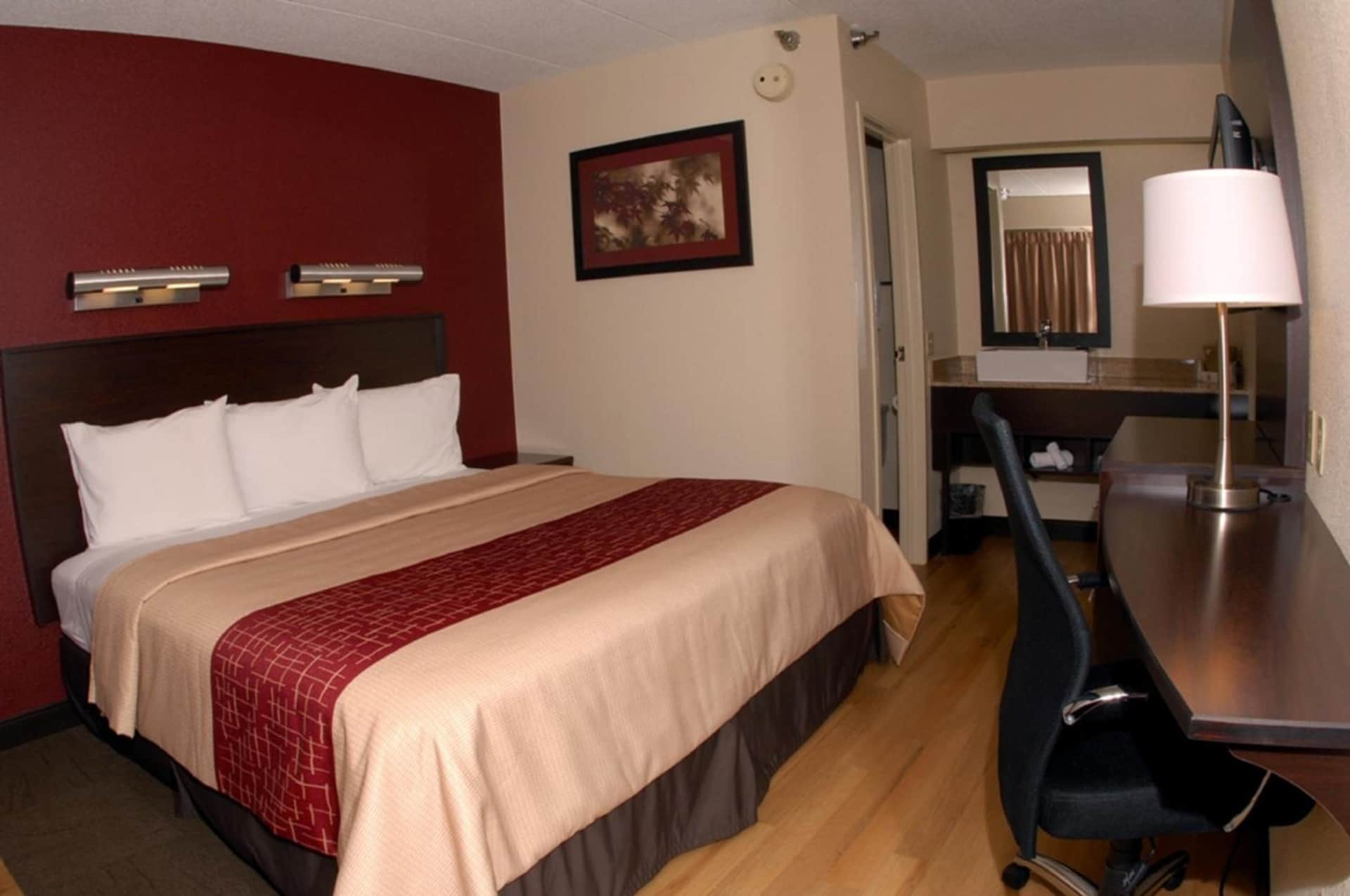 Red Roof Inn PLUS+ Philadelphia Airport