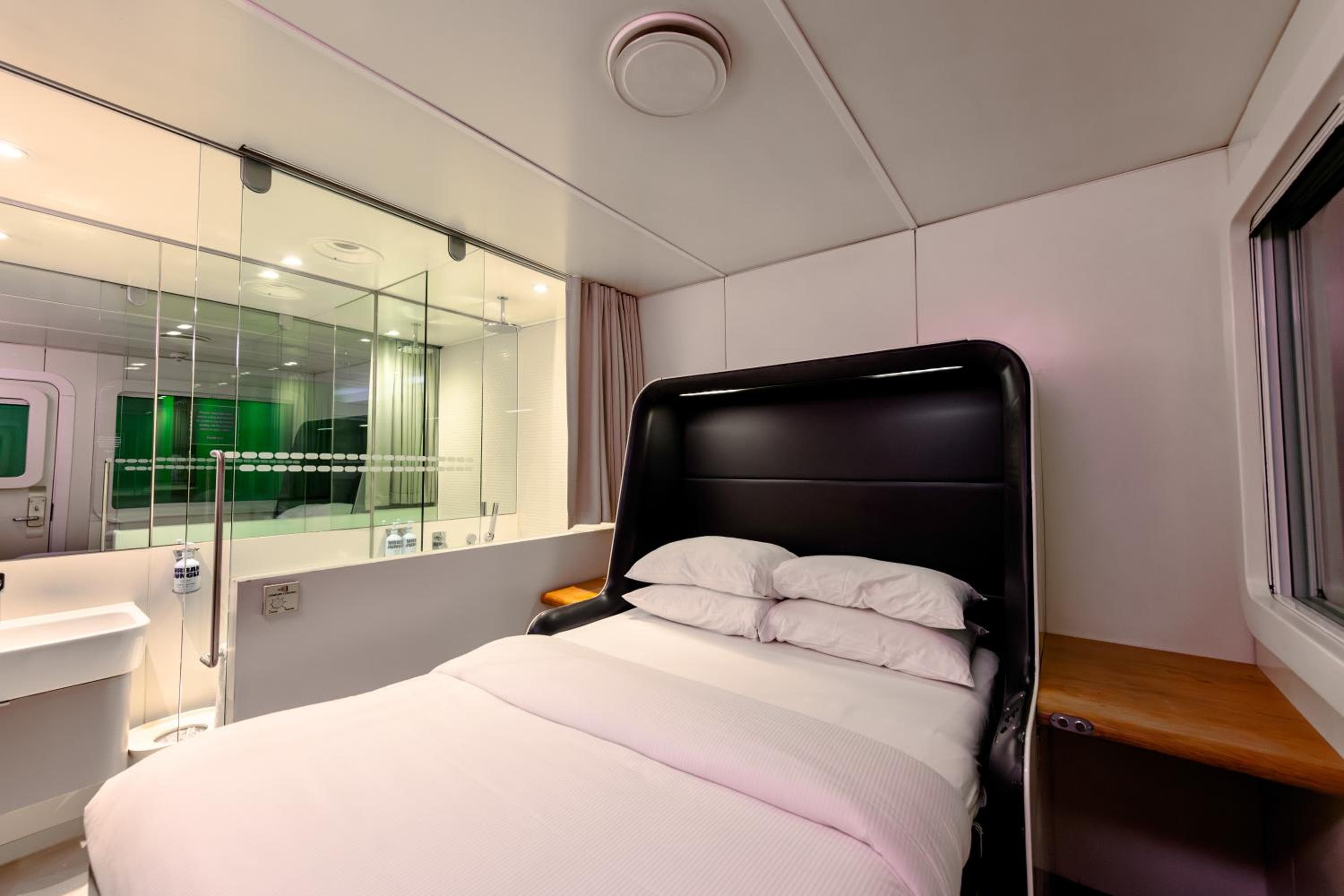 YOTELAIR London Gatwick Airport