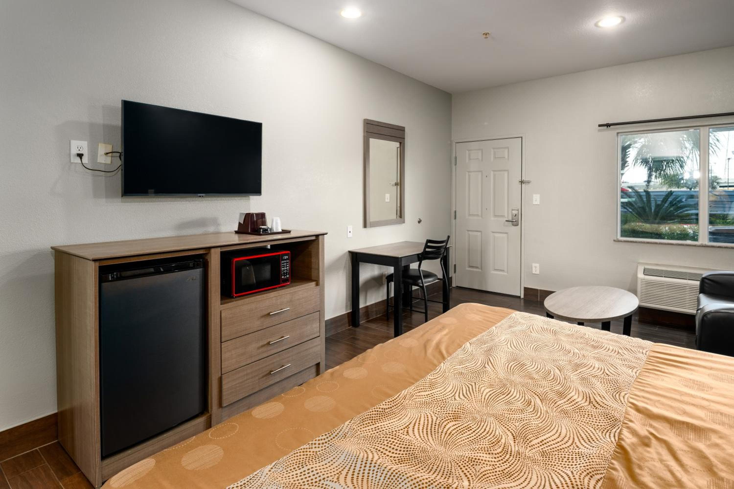 Moonlight Suites - Houston/George Bush Int'l Airport