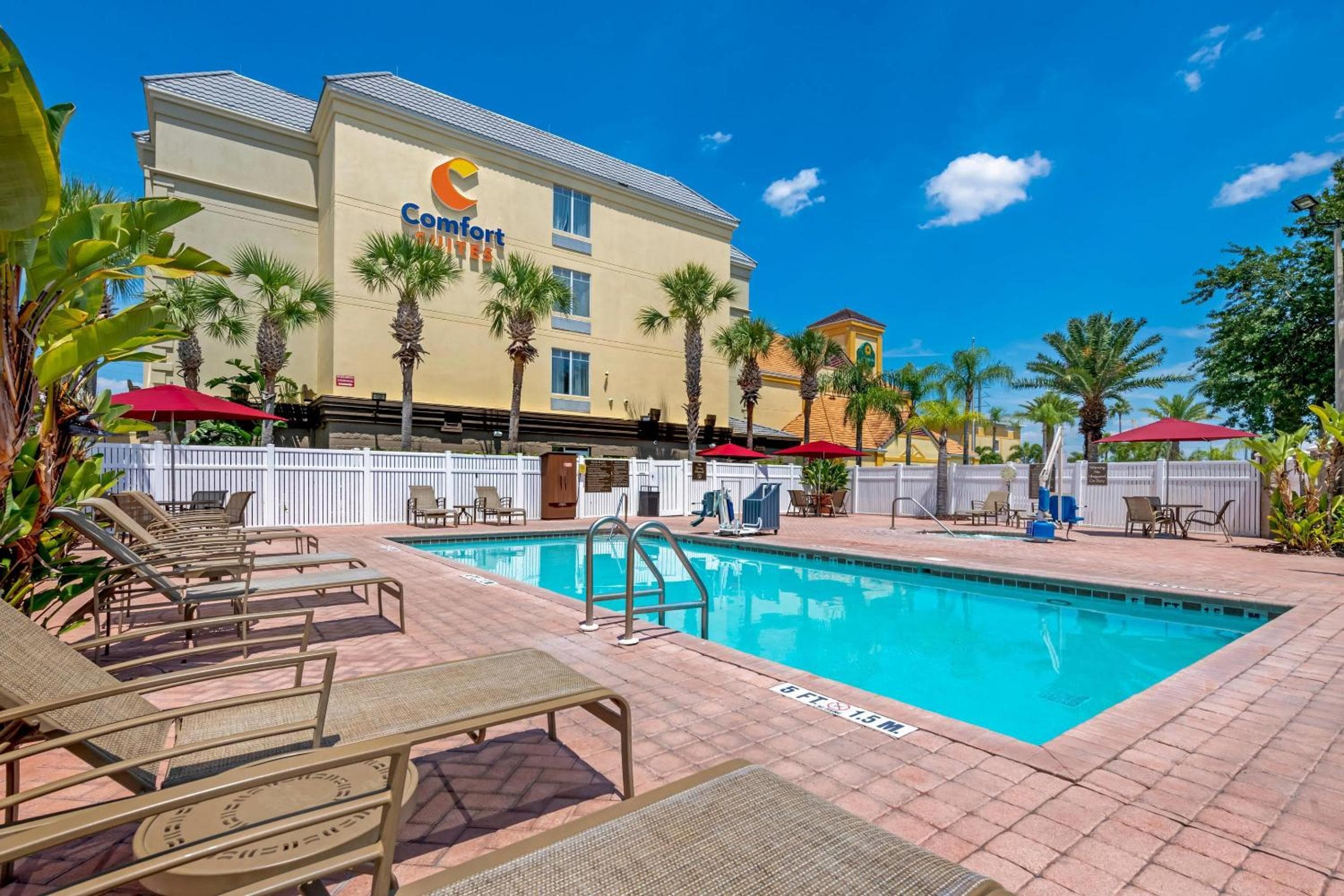 Comfort Suites Near Universal Orlando Resort