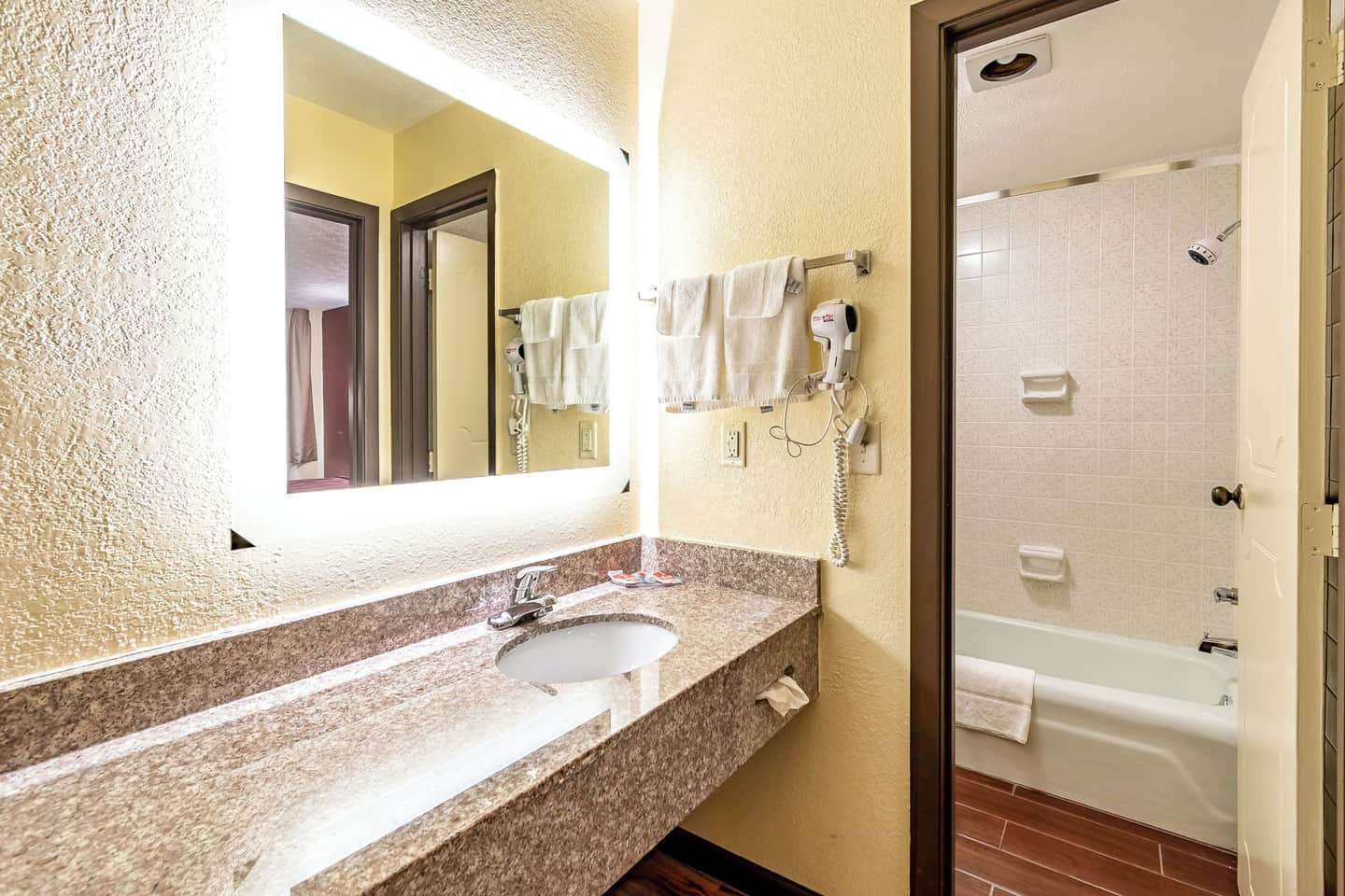 Worthington Motor Lodge