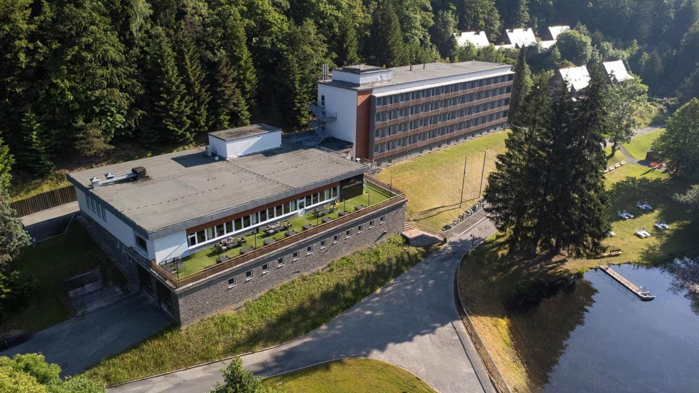 Sunday Schwarzbachtal Hideaway Resort
