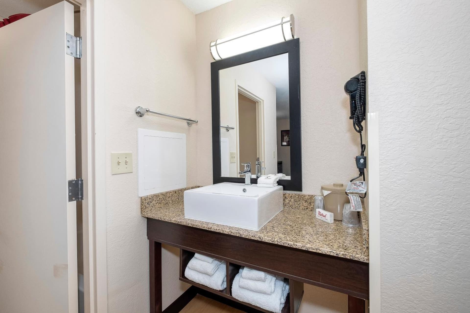 Red Roof Inn PLUS+ Jacksonville Southpoint