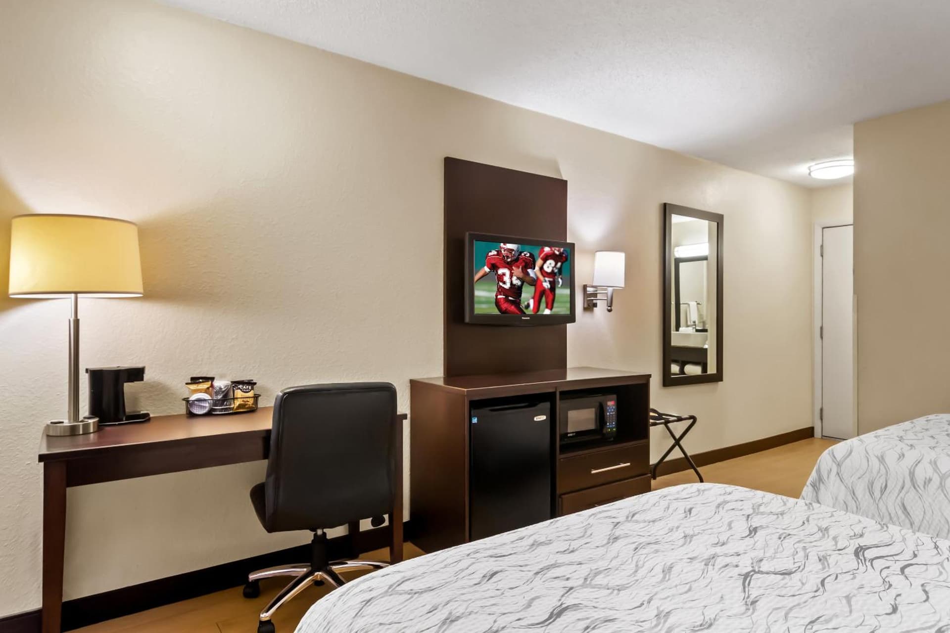Red Roof Inn PLUS+ Jacksonville Southpoint