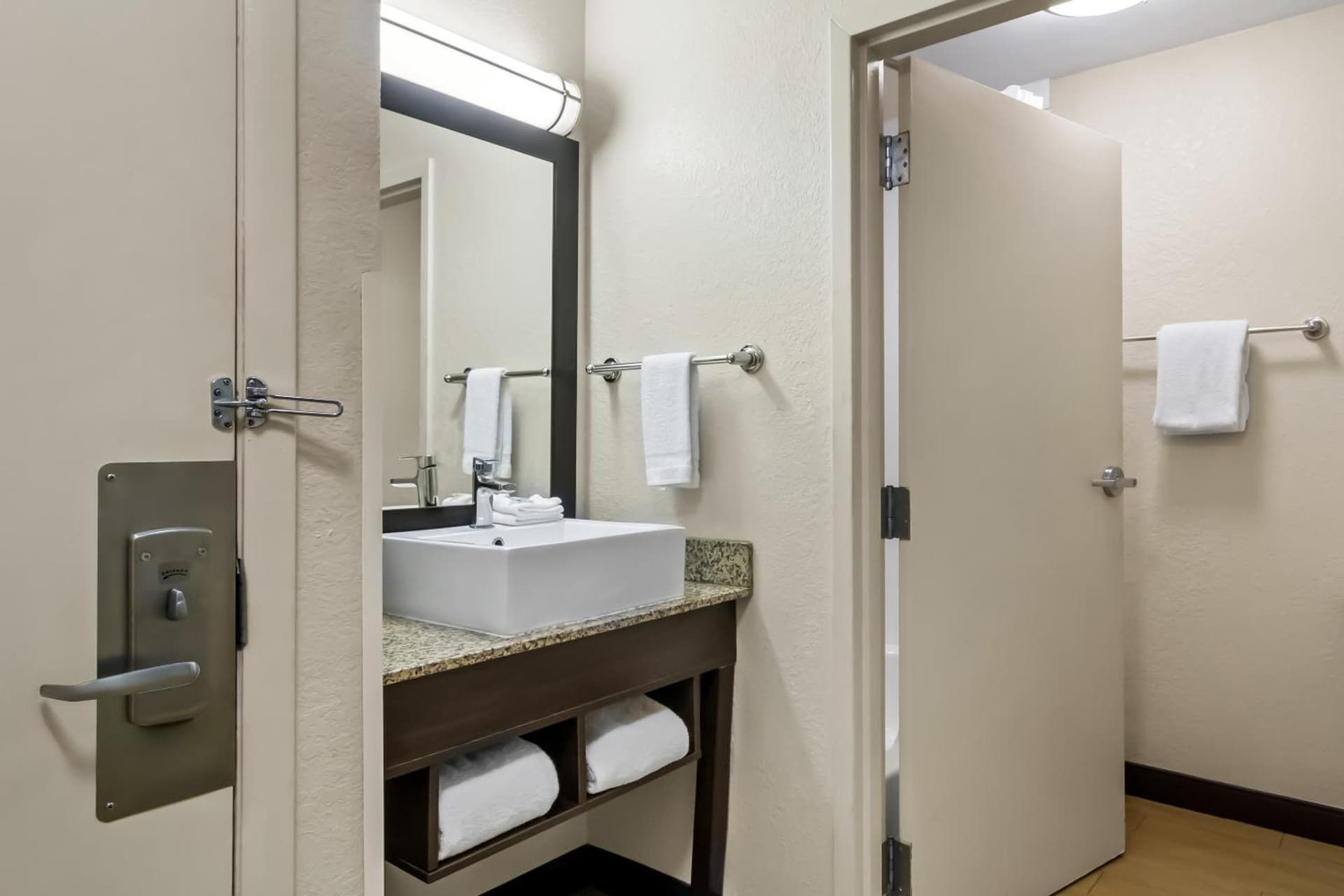 Red Roof Inn PLUS+ Jacksonville Southpoint