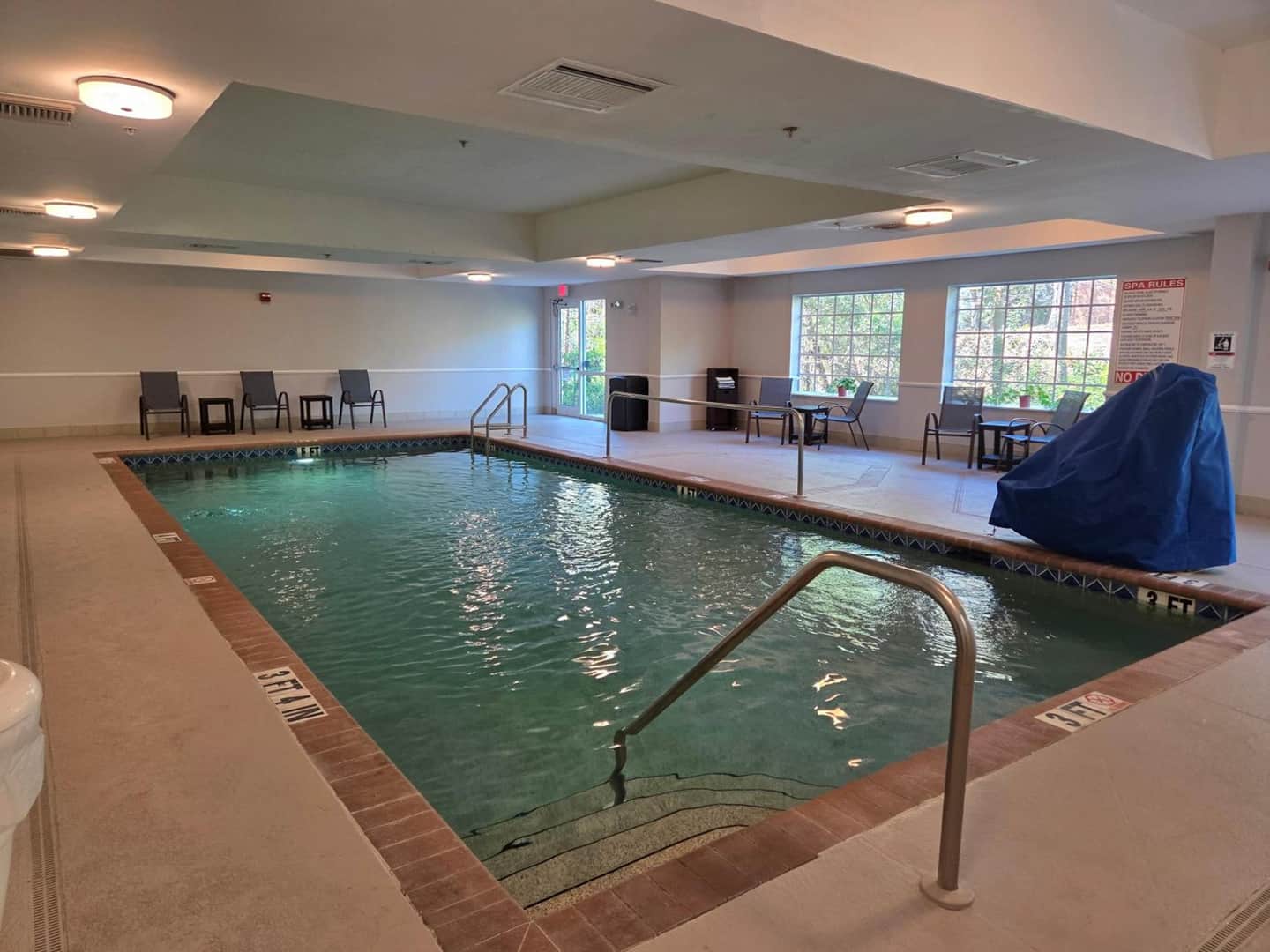 Staywell Inn & Suites I-75