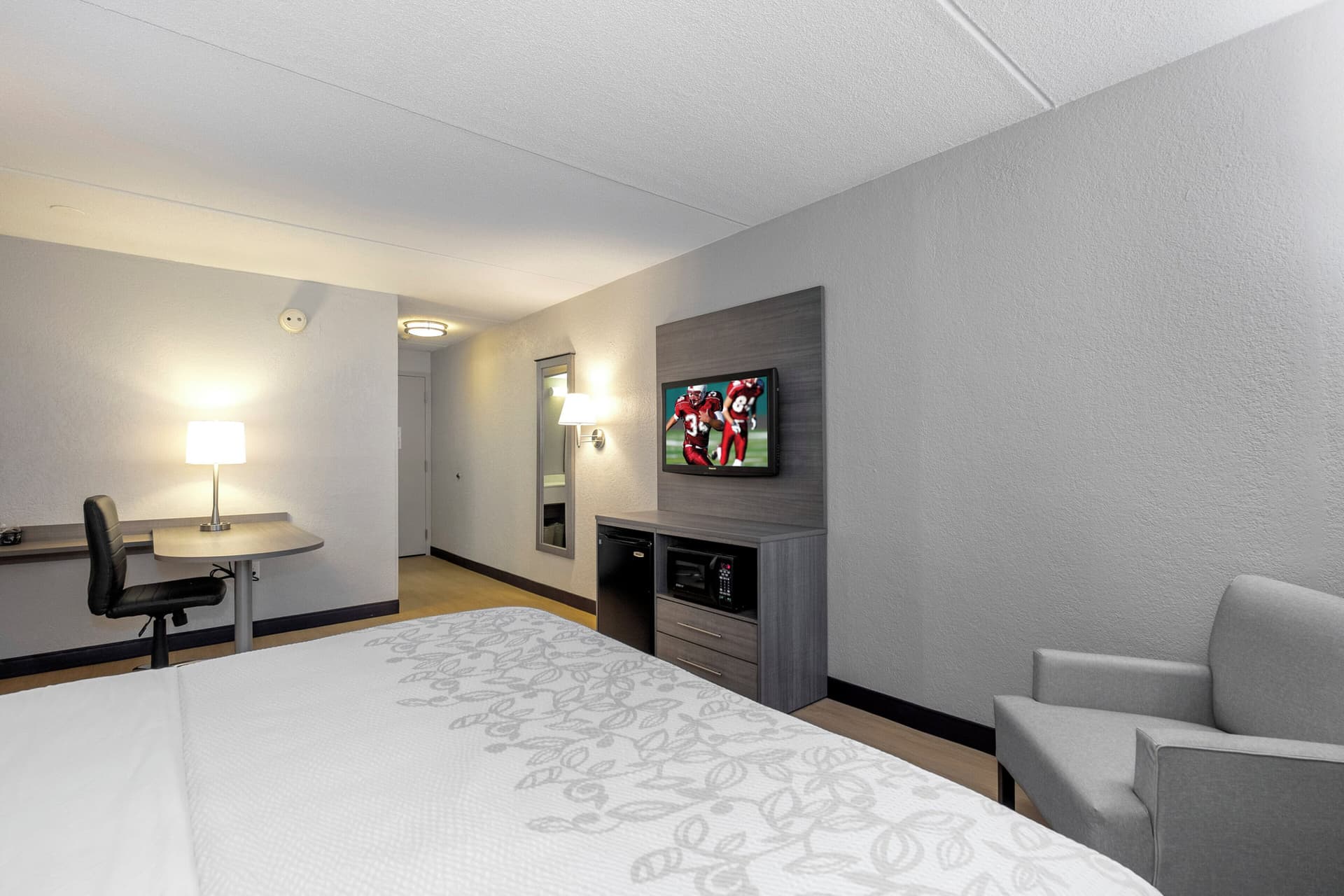 Red Roof Inn PLUS Boston - Mansfield - Foxboro
