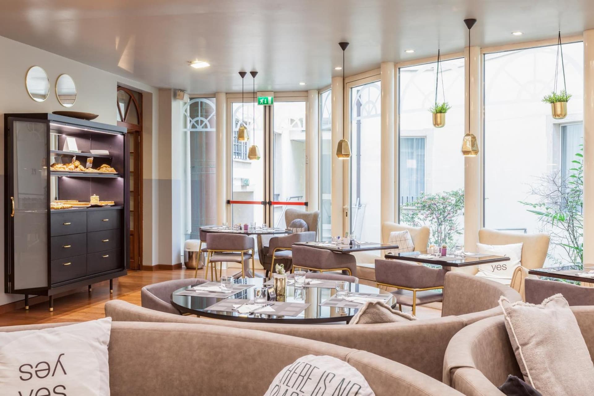 Holiday Inn Milan Garibaldi Station