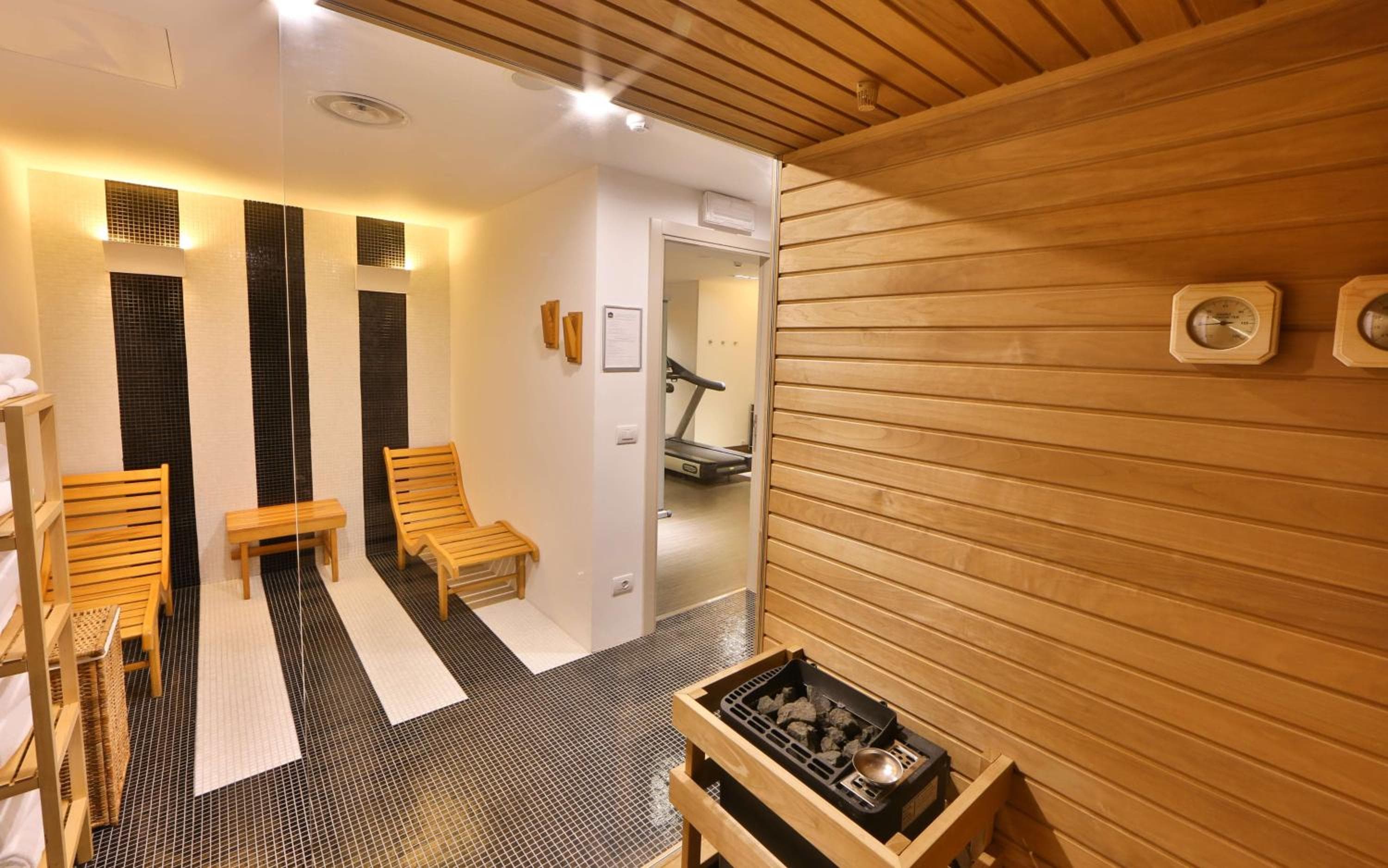 Best Western Premier Hôtel CHC Airport