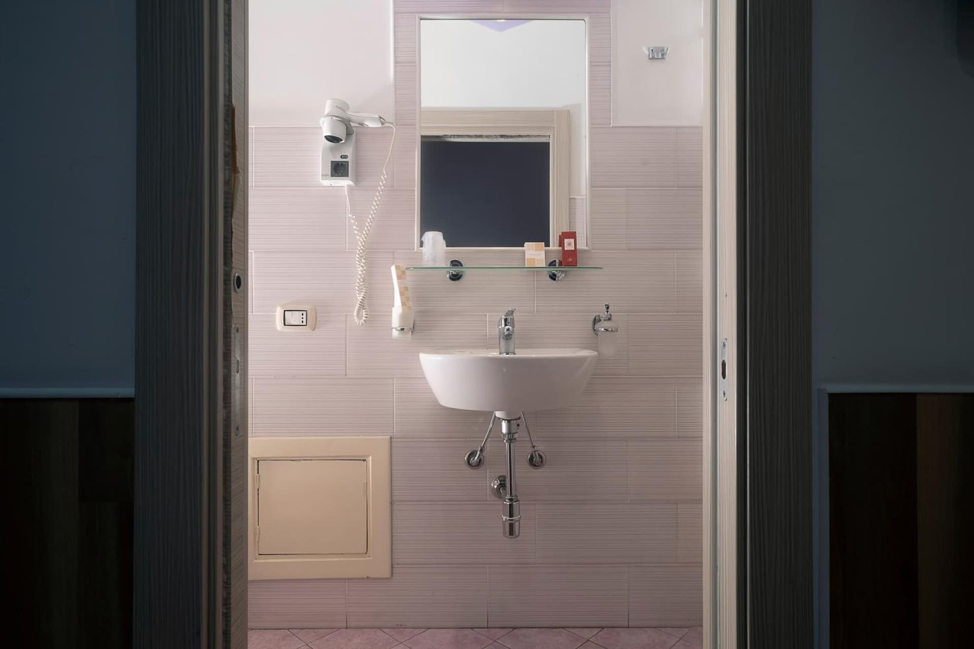 Hotel Tonic