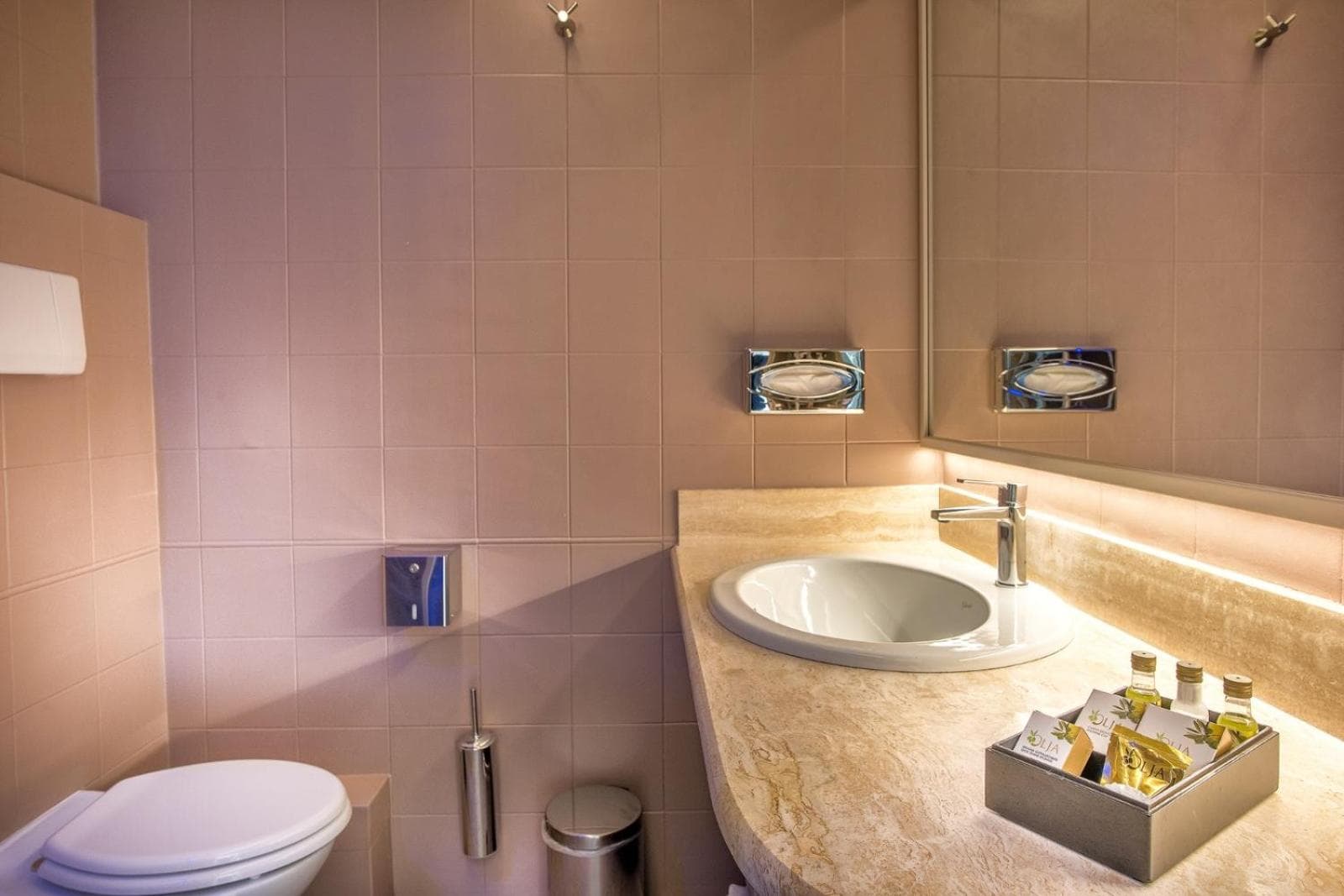 Guesia Village Hotel & Spa