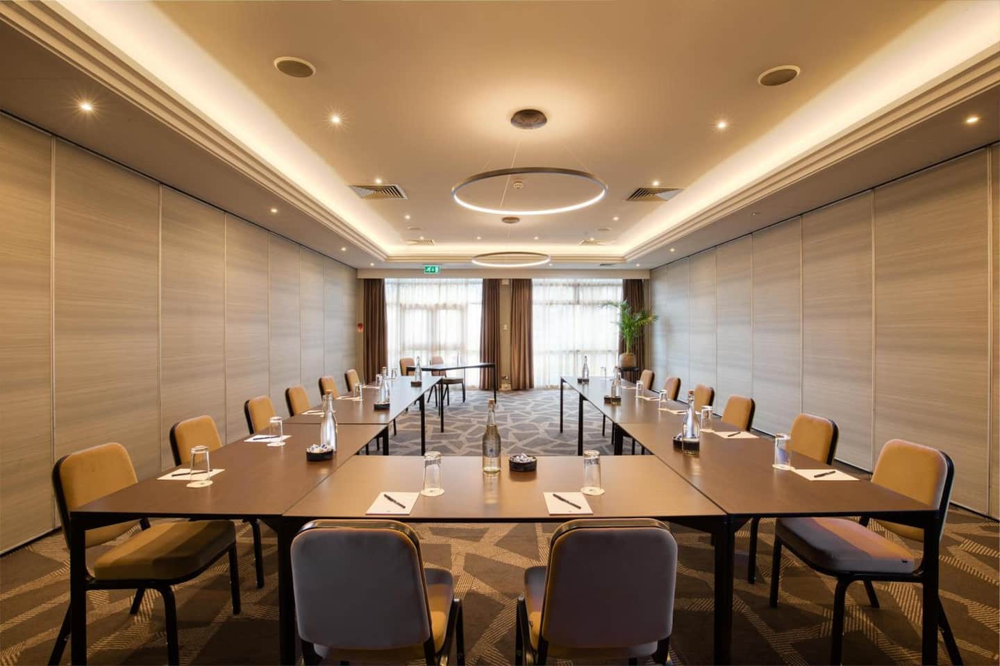 DoubleTree by Hilton London - Ealing