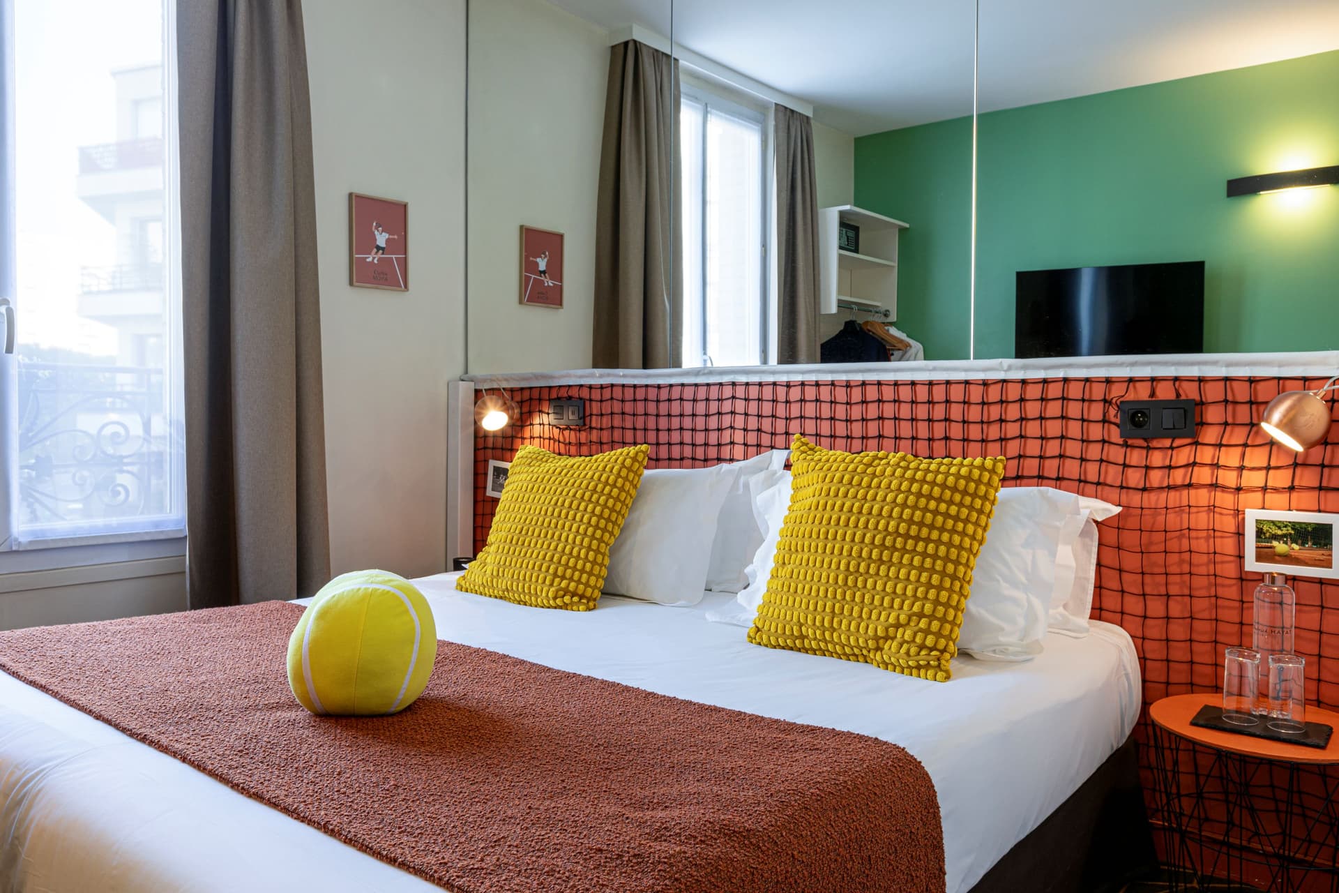Hotel Olympic Paris Boulogne by Patrick Hayat