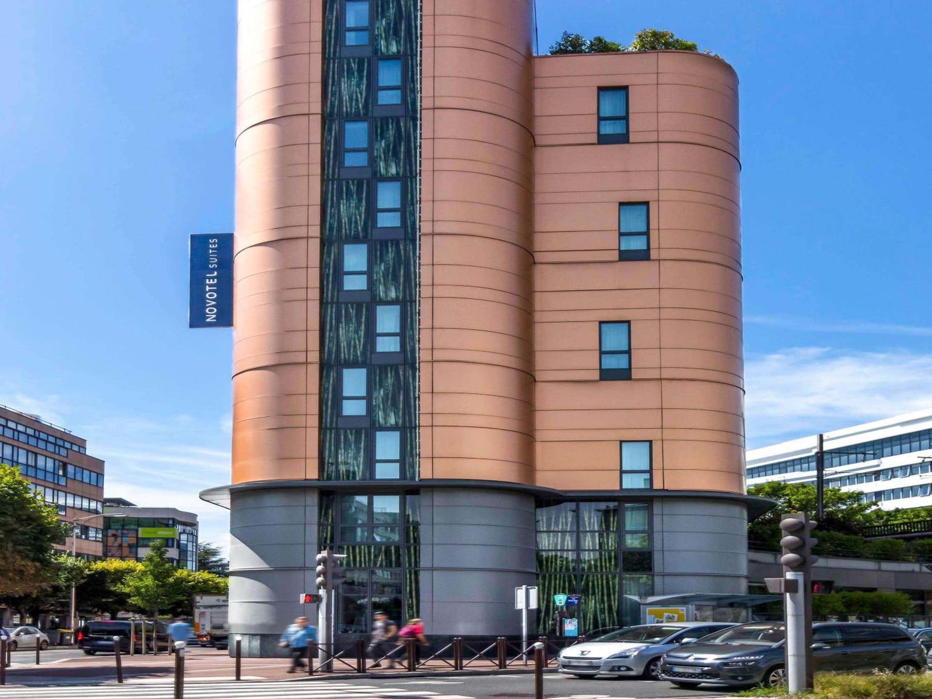 Novotel Suites Paris Issy-les-Moulineaux