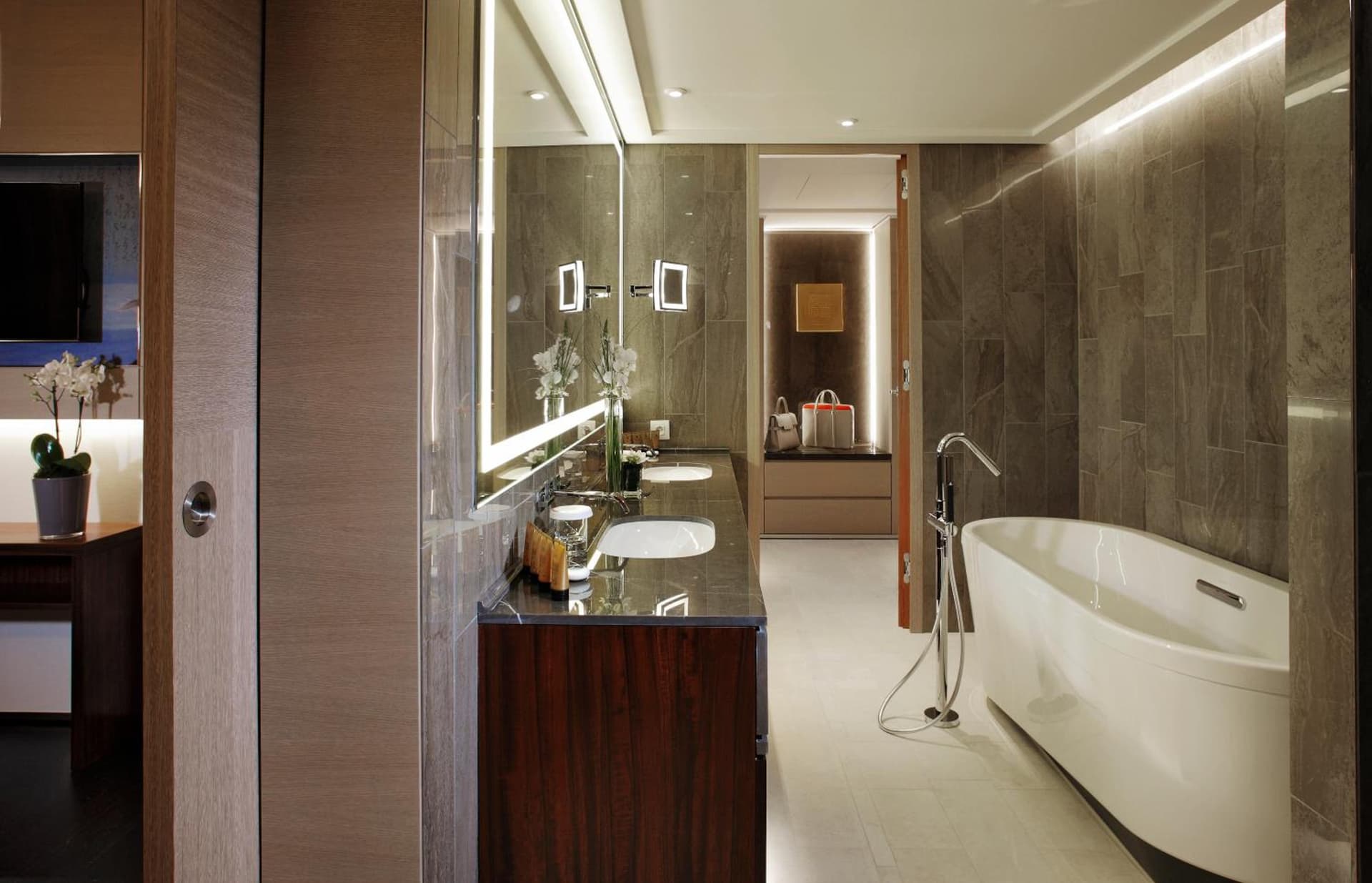 Tangla Hotel Brussels