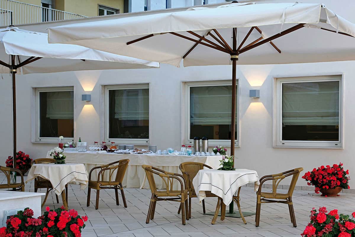 American Hotel
