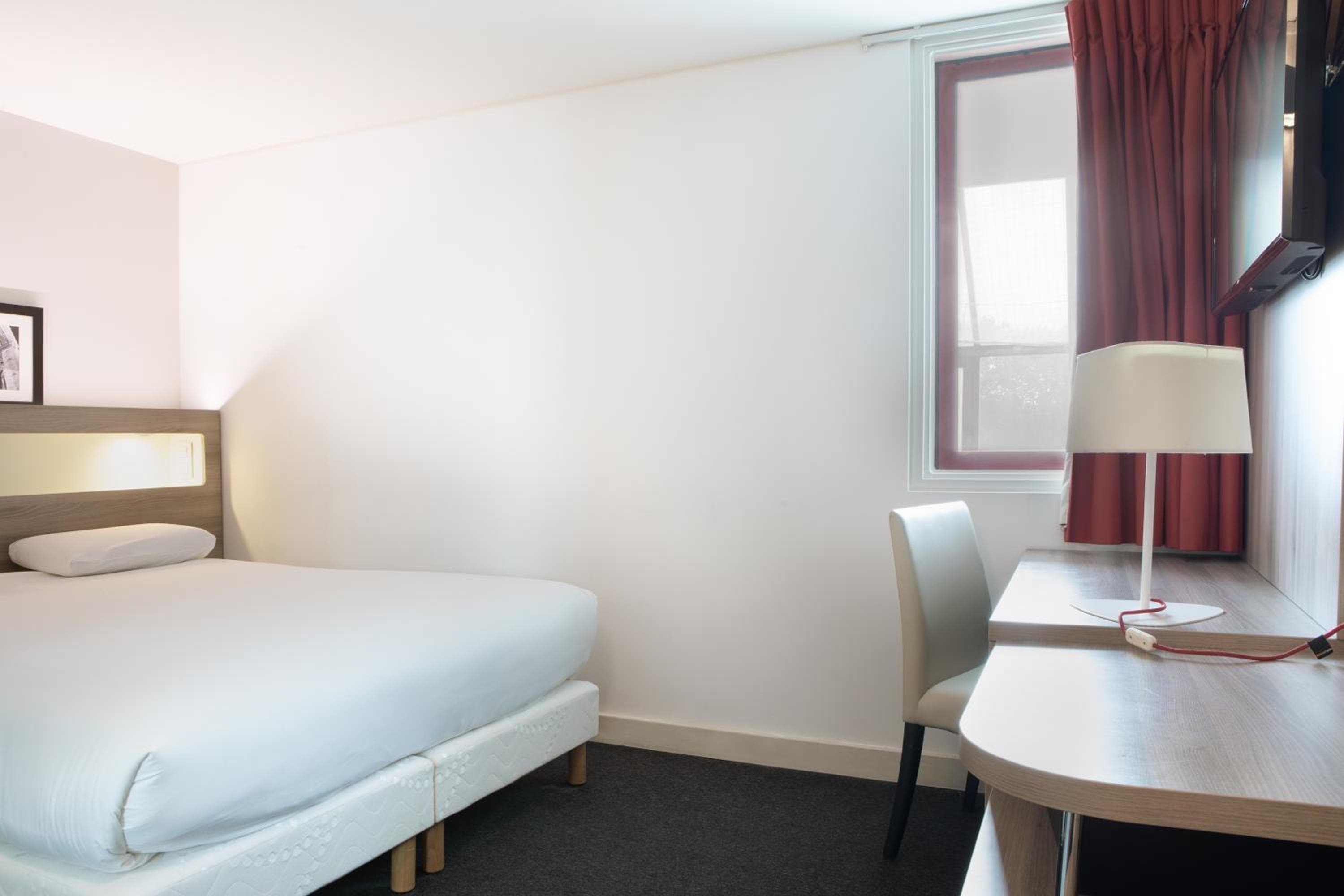 Kyriad Paris Est Bois de Vincennes