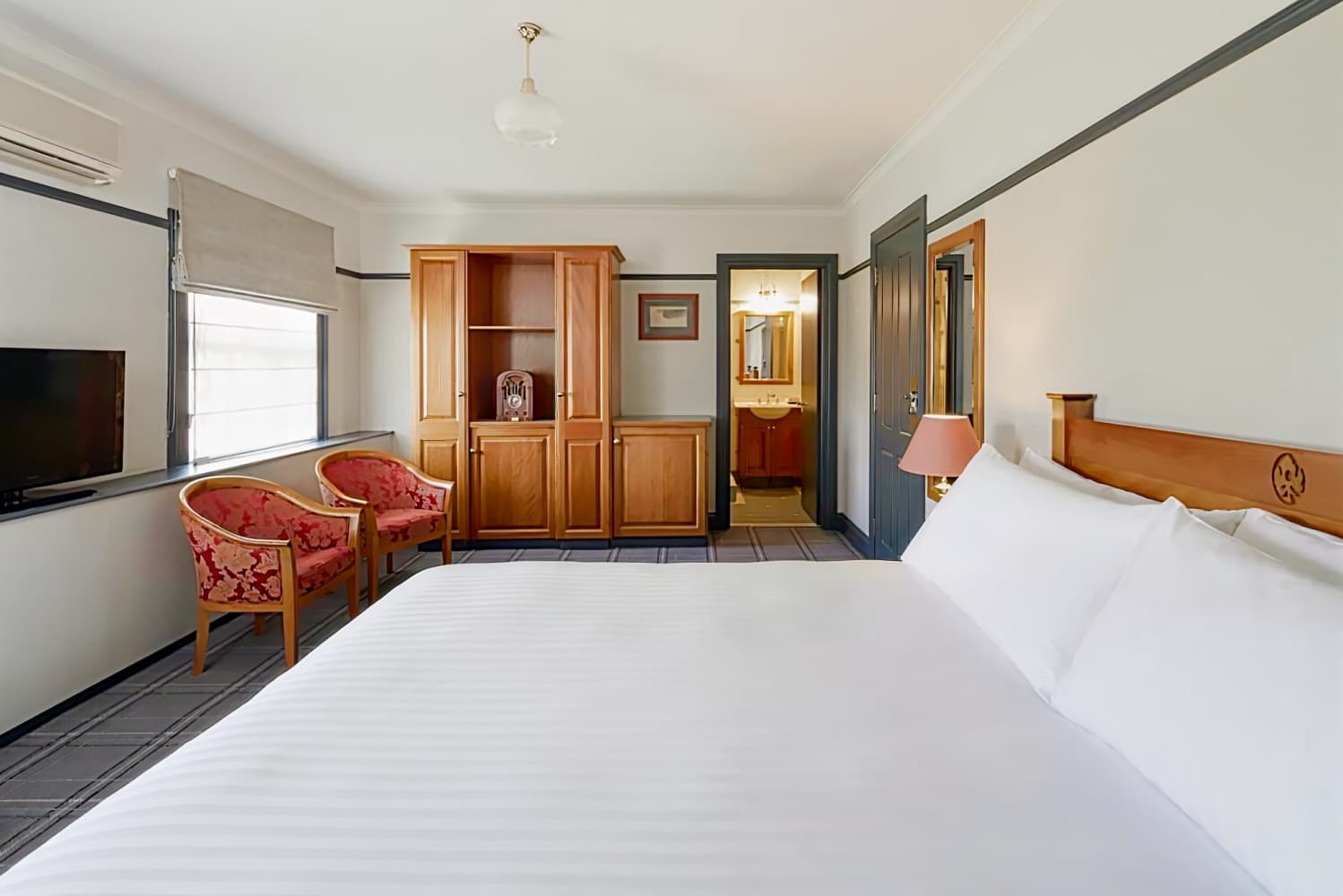 Brassey Hotel
