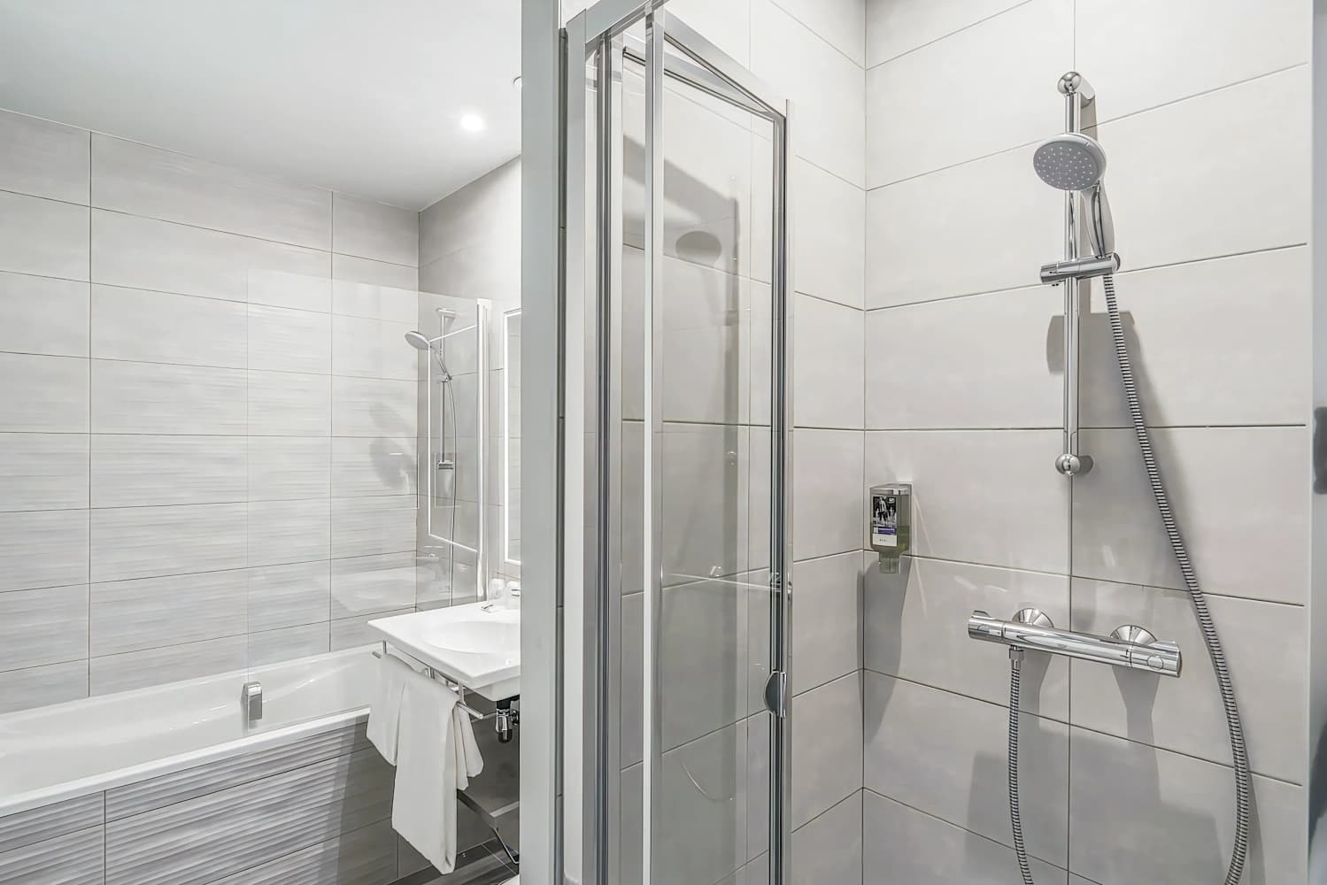 Hôtel Mercure Paris Suresnes Longchamp